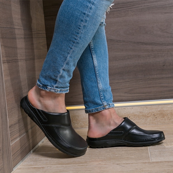 Ortopedinės šlepetės vyrams Batz, Peter juoda