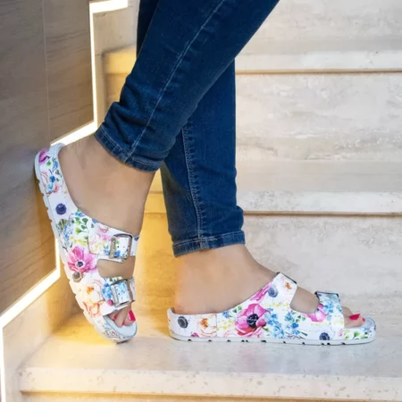 Ortopedinės LENGVOS IR LANKSČIOS šlepetės Batz, Zenna